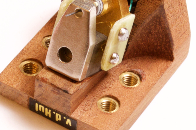 van den Hul Crimson Stradivarius