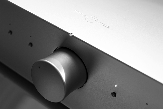 Mola-Mola preamplifier